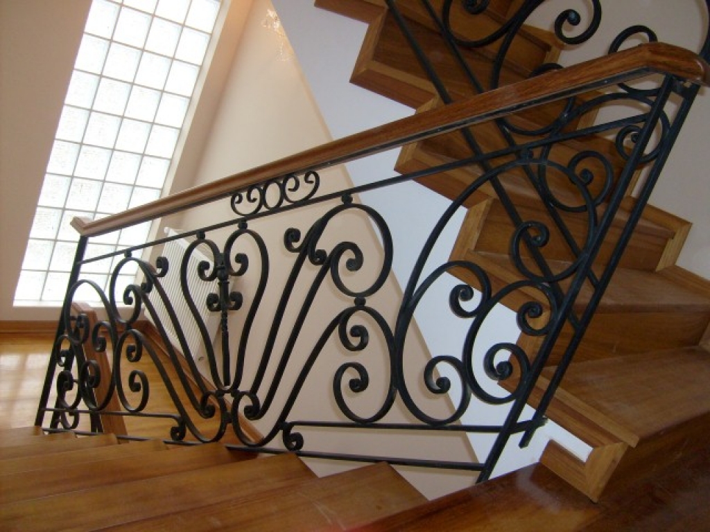 
	ferforje merdiven özel tasarım
